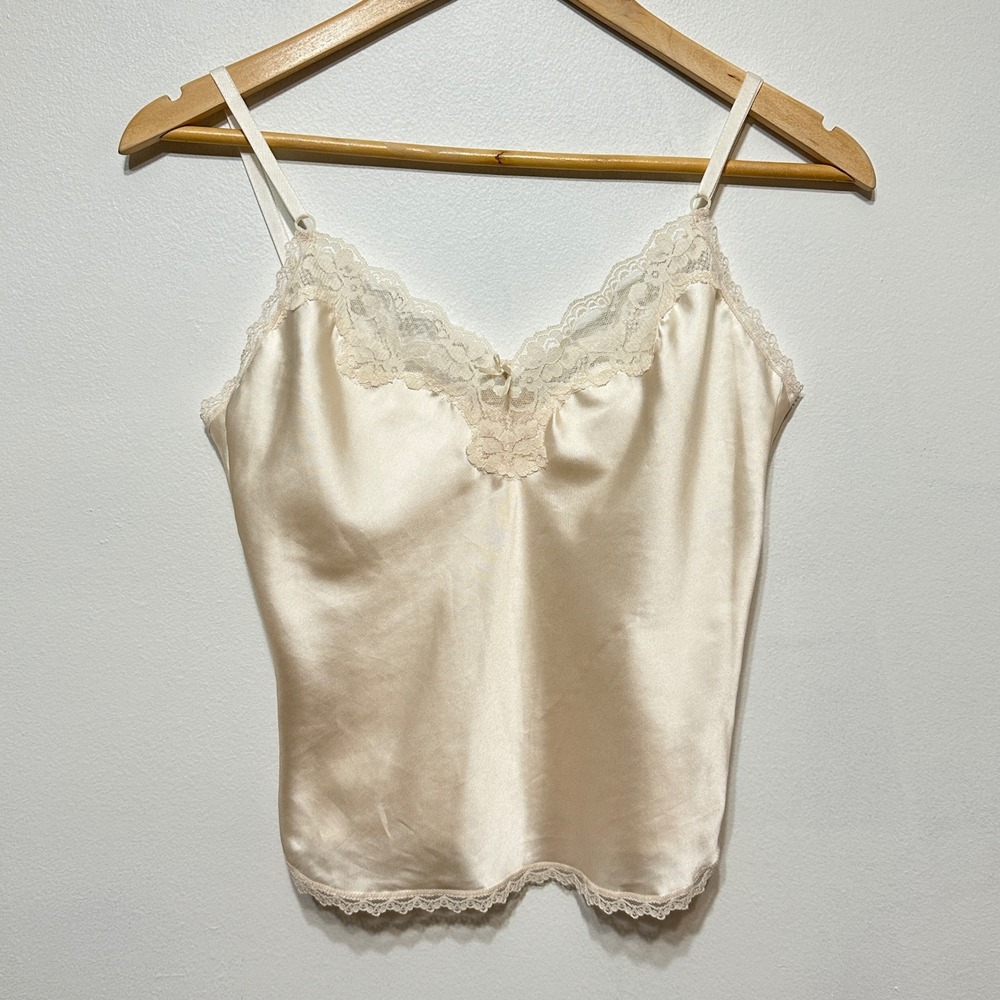 Vintage Maidenform Cami Top Women 32/XS Cream Lace Trim Satin Lingerie Coquette